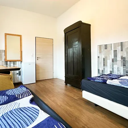 Ruime Groepsaccommodatie Voor 12 Personen In Marx Apartmán *