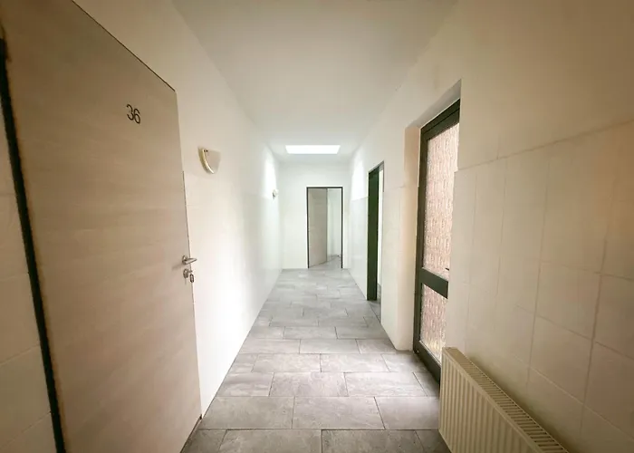 Ruime Groepsaccommodatie Voor 12 Personen In Marx Bunkenburg