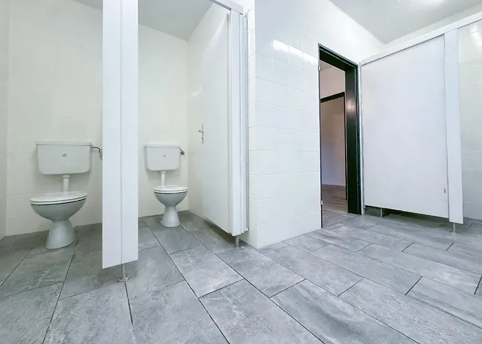 Ruime Groepsaccommodatie Voor 12 Personen In Marx Apartament *
