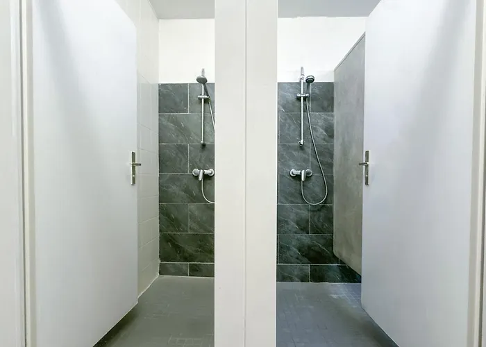 Ruime Groepsaccommodatie Voor 12 Personen In Marx Апартаменты Bunkenburg